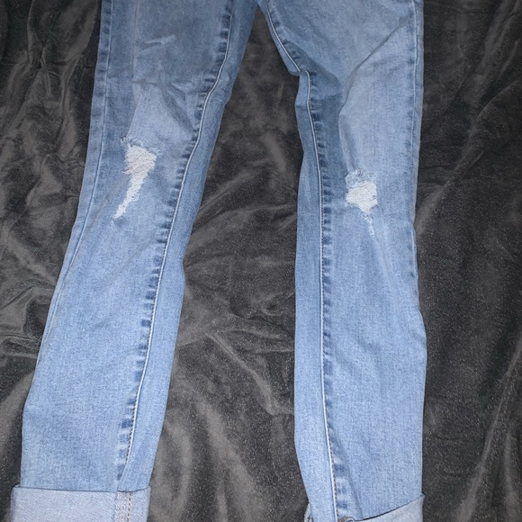 NWOT Forever 21 Skinny Jeans - Picture 2 of 3